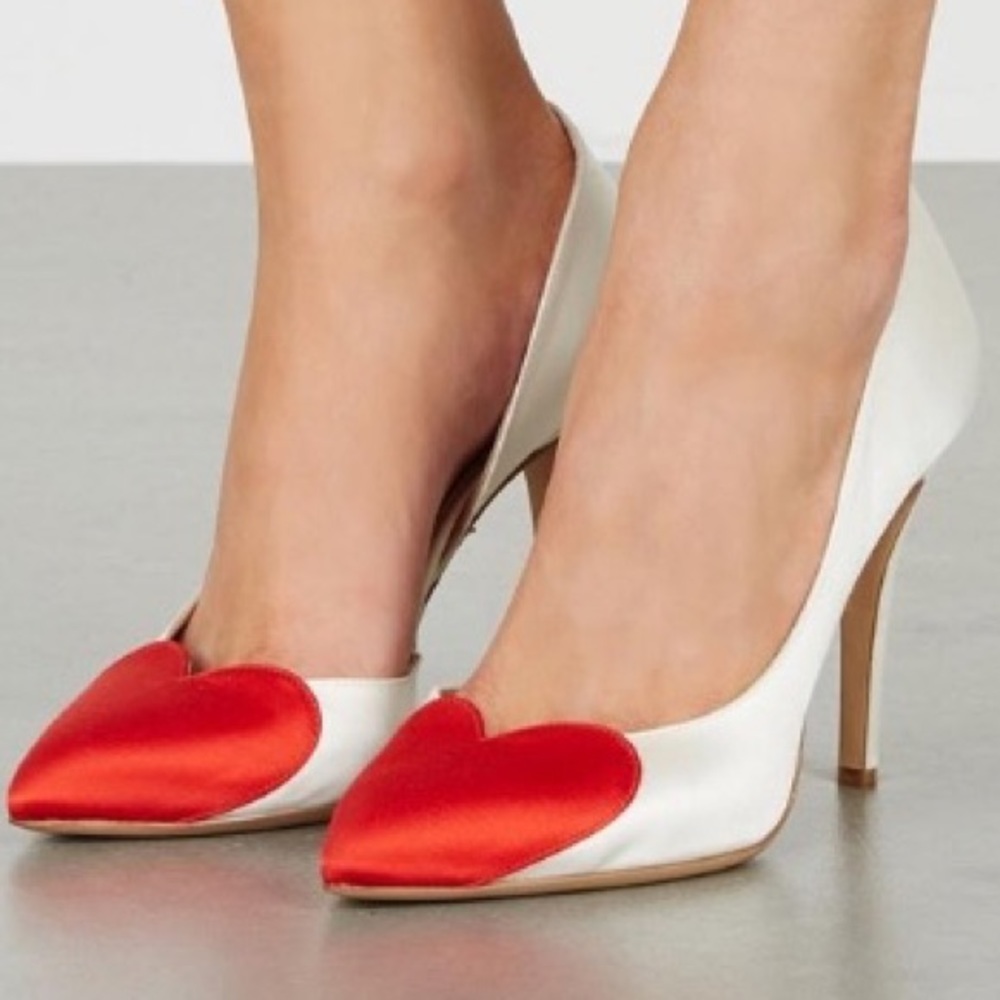 SOLD!!! Charlotte Olympia pump 37 NEW